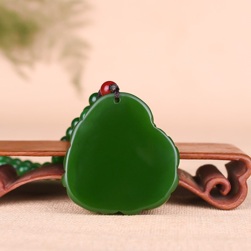 Pendentif Bouddha jade